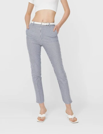 Pantaloni Stradivarius, alb/gri