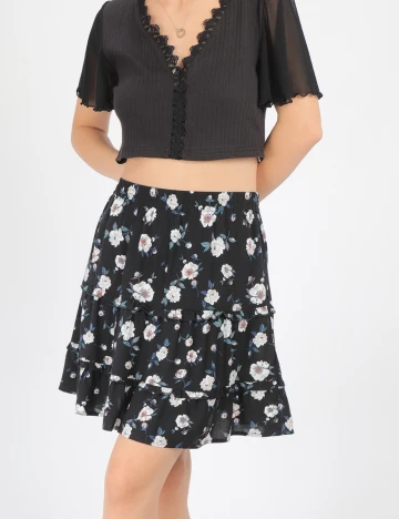 Fusta Vero Moda, negru floral