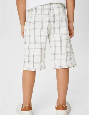 Pantaloni scurti C&A, ecru