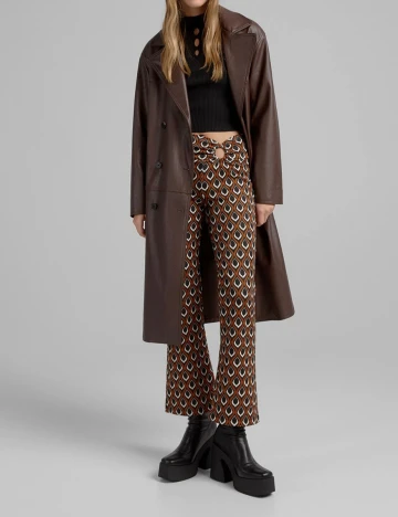 Pantaloni Bershka, maro