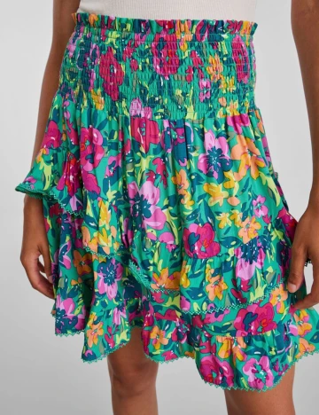 Fusta Y.A.S, floral