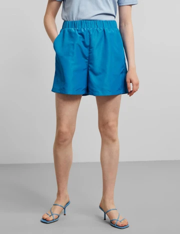 Pantaloni scurti Pieces, albastru