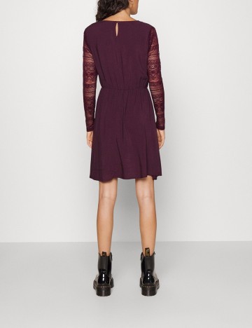 Rochie scurta Vila, visiniu
