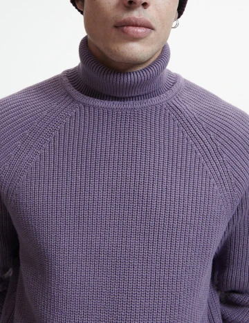 Pulover Reserved, mov Mov