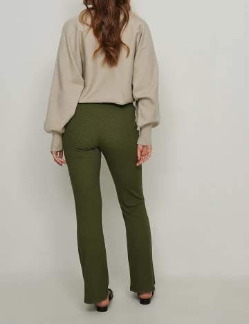 Pantaloni NA-KD, verde