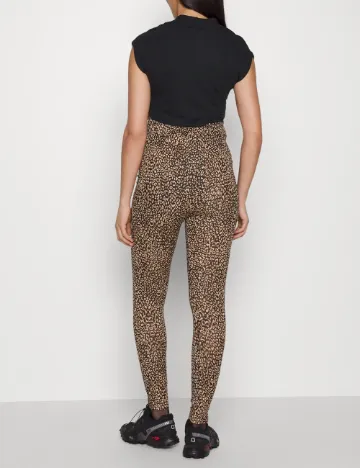 Top Mamalicious, negru