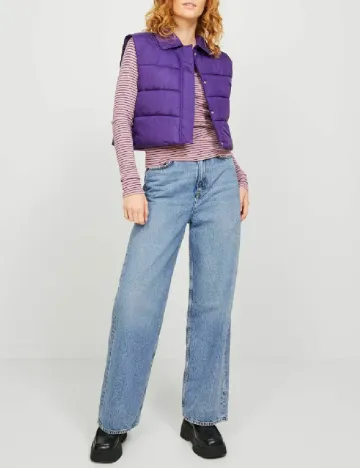 Vesta Jack&Jones, mov