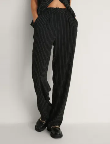Pantaloni NA-KD, negru