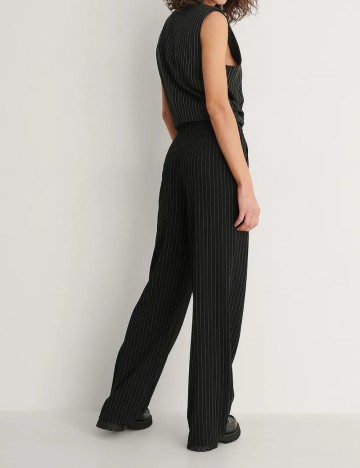 Pantaloni NA-KD, negru