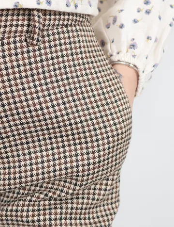 Pantaloni NA-KD, bej