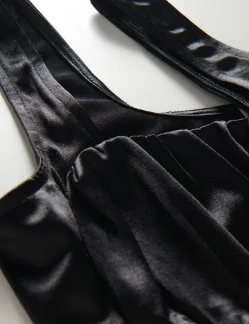 Top Reserved, negru Negru