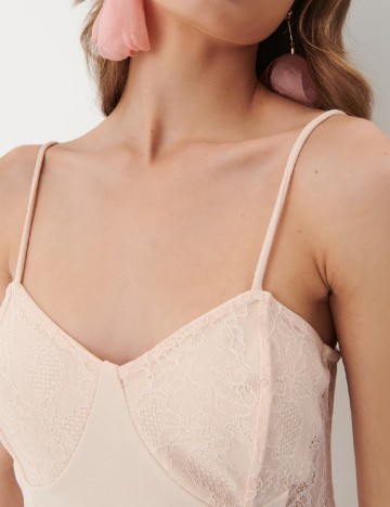 Rochie medie Mohito, nude