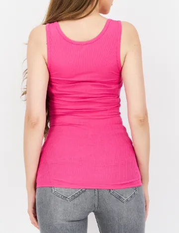 Maiou River Island, roz