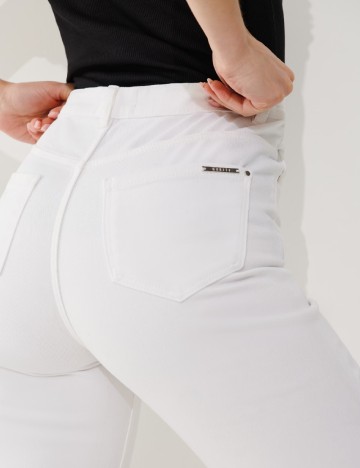 Pantaloni scurti Mohito, alb