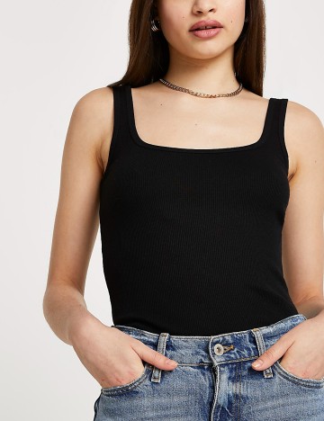 Maiou River Island, negru