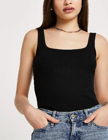 Maiou River Island, negru