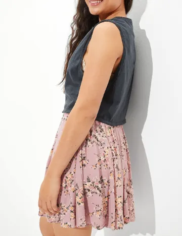 Fusta American Eagle, roz