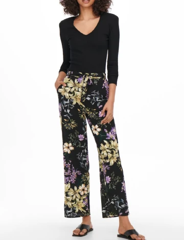 Pantaloni Only, floral print