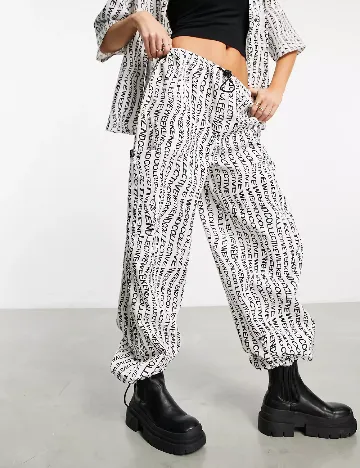 Pantaloni ASOS, alb Alb