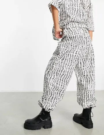 Pantaloni ASOS, alb Alb