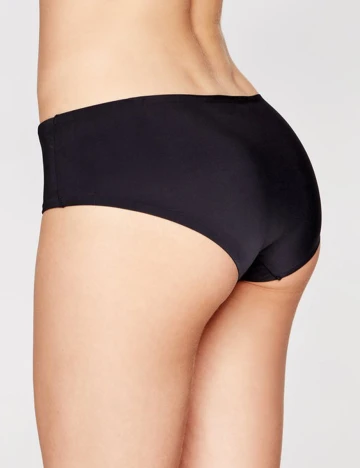 Chilot Triumph, negru