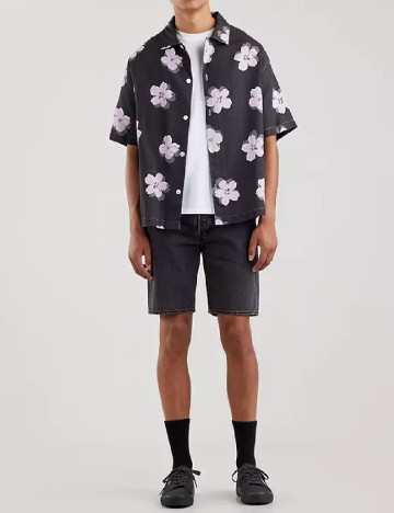 Pantaloni scurti Levi S, gri inchis