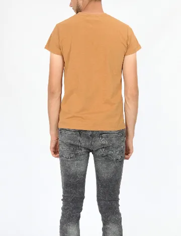 Tricou Levi S, maro