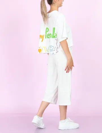 Top Levi S, alb