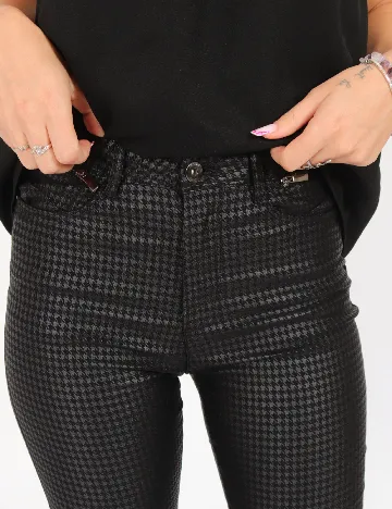 Pantaloni Mohito, negru