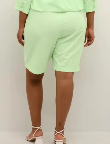 Pantaloni scurti Kaffe Curve, verde