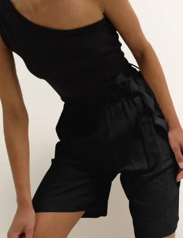 Pantaloni scurti Kaffe, negru