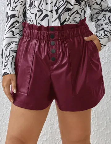 Pantaloni scurti SHEIN CURVE, visiniu