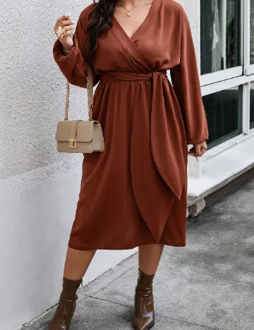 Rochie medie SHEIN CURVE, maro Maro