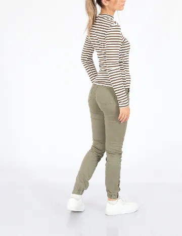 Bluza Vila, maro