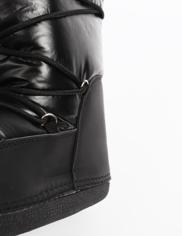 Ghete Reserved, negru