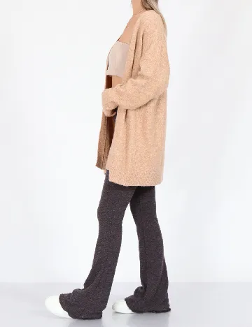 Cardigan American Eagle, maro