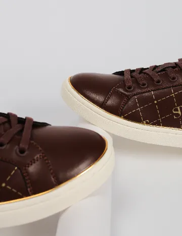 Adidasi SuperTrash, maro