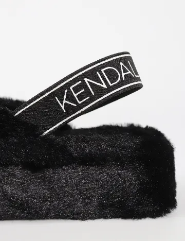 Papuci de Casa Kendall&Kylie, negru