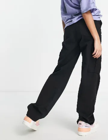 Pantaloni Stradivarius, negru