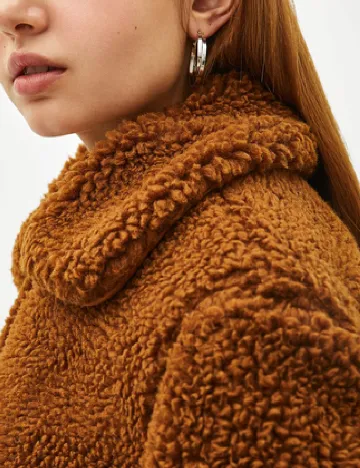 Jacheta Bershka, maro Maro