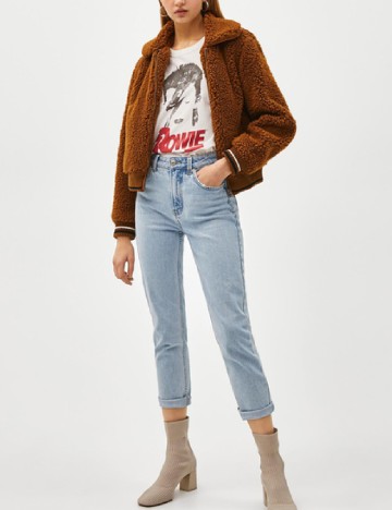 Jacheta Bershka, maro