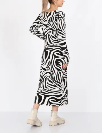 Rochie lunga Pieces, alb/negru