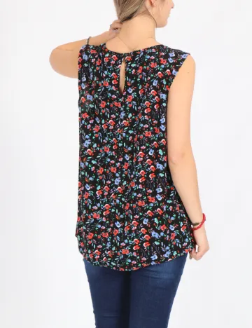 Maiou b.young, negru