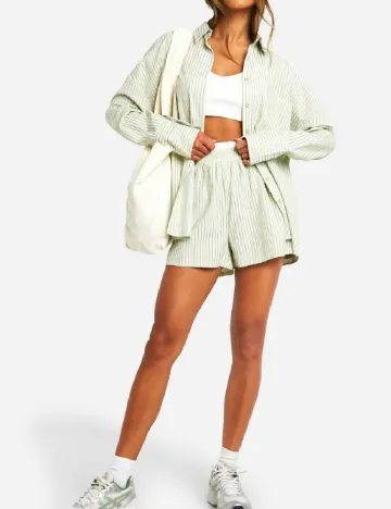 Pantaloni scurti Boohoo, verde