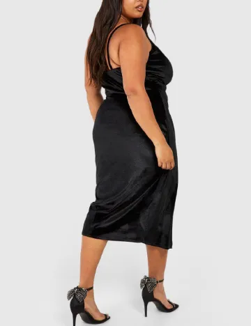 Rochie medie Boohoo Plus Size, negru