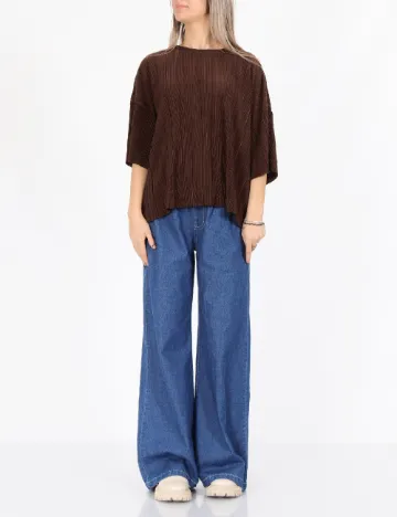 Tricou Only, maro