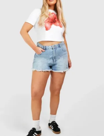 Top Boohoo, alb