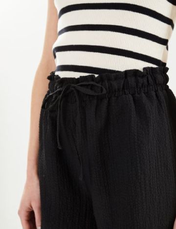 Pantaloni scurti Noisy May, negru