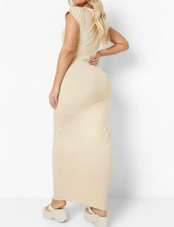 Rochie lunga Boohoo Plus Size, crem