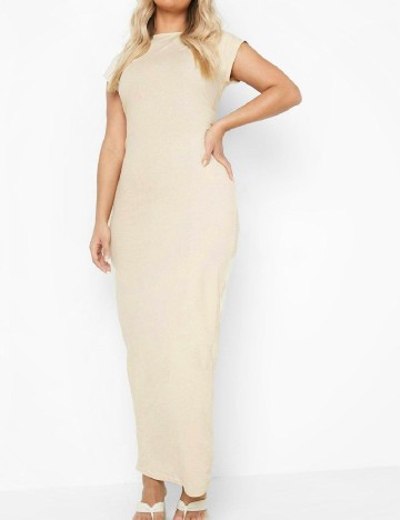 Rochie lunga Boohoo Plus Size, crem